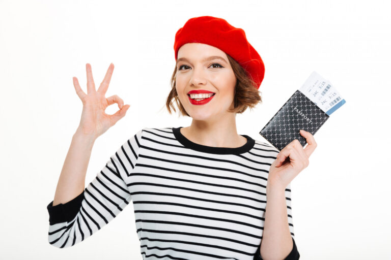 Why is the Golden Visa one of the most advantageous and fastest options for obtaining residency in Spain?