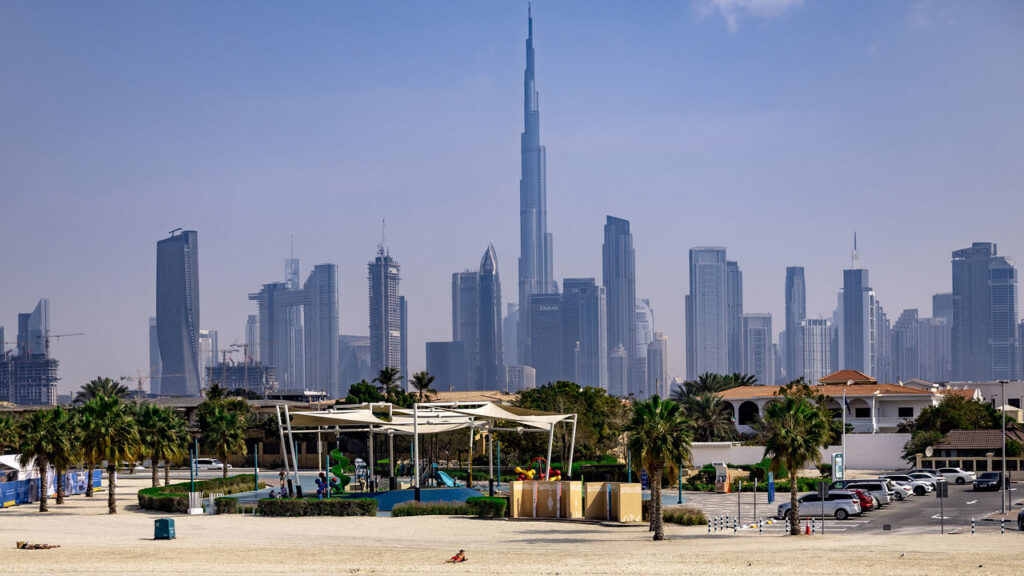 Residence in Spain for Digital Nomads from the United Arab Emirates: Complete Guide 2025